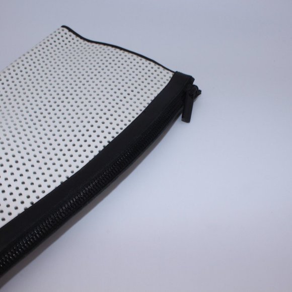 Michael Kors Abigail White/Black Leather Boot Size 41 One Boot Only Not A Pair - Picture 8 of 9